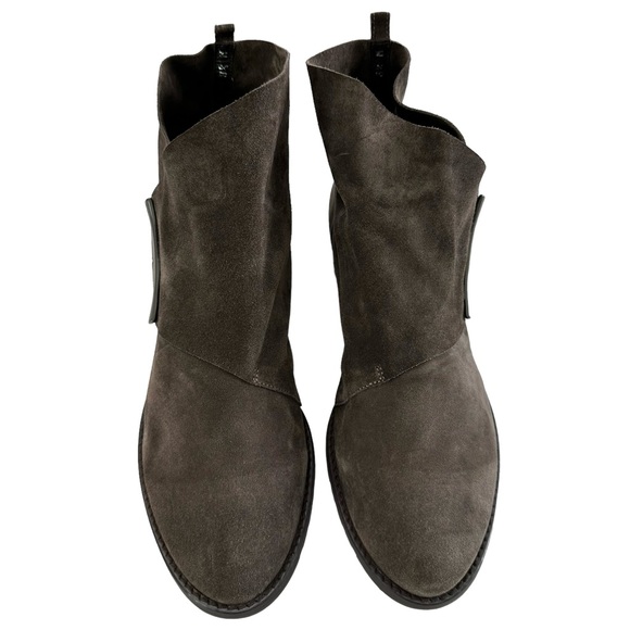 Stuart Weitzman Slouchy Dark Brown Suede Booties Size 8.5M - Picture 4 of 16